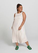 Vestido Evasê Básico Midi Em Viscose Creponada