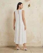 Vestido Evasê Básico Midi Em Viscose Creponada