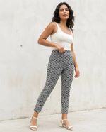 Calça Feminina Alfaiataria Em Malha Jacquard