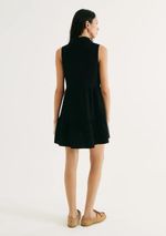 Vestido Curto Evasê Com Botões E Recortes
