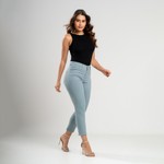 Calça Capri Sarja Collor