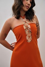 Vestido Laranja Argolas