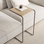 Mesa Lateral Steel Babus com encaixe para sofá