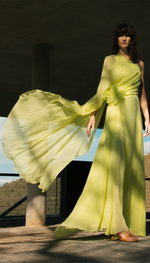 Vestido Longo com Capa