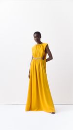 Vestido longo com ombreira [Tamanhos 36-38-40]