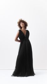 Vestido longo evasê em tule poá