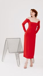  Vestido mídi em crepe