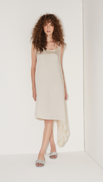 Vestido mídi em organza e tecido fluido