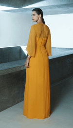 Vestido longo com manga 3/4 babados