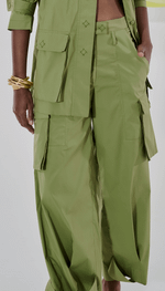 Calça cargo em tricoline