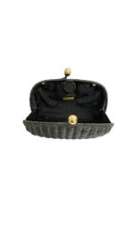 Clutch serpui em palha preta
