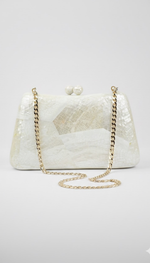 Clutch de festa em madrepérola off white