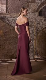  Vestido tomara que caia com mangas ombro a ombro