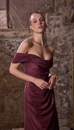 Vestido tomara que caia com mangas ombro a ombro