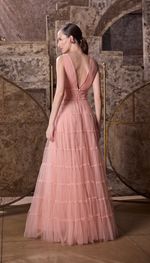 Vestido longo em camadas de tule