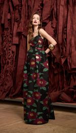 Vestido com decote reto em jacquard italiano exclusivo e bolso lateral
