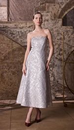 Vestido mídi tomara que caia em jacquard italiano