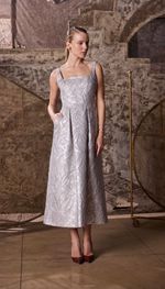 Vestido mídi com alças largas em jacquard italiano