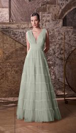 Vestido longo em camadas de tule