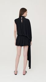 VESTIDO CURTO EM MALHA