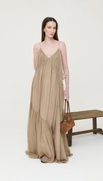 VESTIDO TARQUINADO EM MUSSELINE  