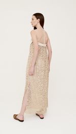 VESTIDO  AMPLO EM RENDA 