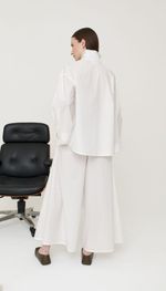 CAMISA  EM TRICOLINE COM RENDA FRANCESA