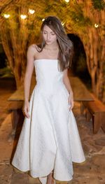 VESTIDO MÍDI BRANCO EM JACQUARD FLORAL