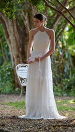 VESTIDO  BRANCO EM CHIFFON DE SEDA COM RENDAS