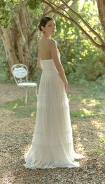VESTIDO  BRANCO EM CHIFFON DE SEDA COM RENDAS
