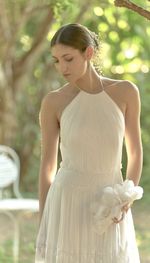 VESTIDO  BRANCO EM CHIFFON DE SEDA COM RENDAS