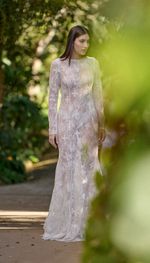 VESTIDO LONGO BRANCO EM RENDA FLORAL