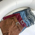 SHORT PU COM CINTO INARA