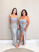 CONJUNTO CROPPED E SAIA DE PAETÊ PRISS
