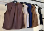 BLUSA DE CETIM GOLA ALTA GON