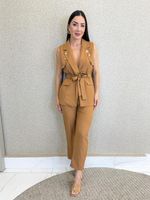 CONJUNTO CALÇA E COLETE DE ALFAIATARIA ROMIE