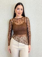 BLUSA DE RENDA ASSIMÉTRICA COM TOP LYLA