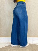 CALÇA JEANS  DETALHE FRONTAL PINCY 