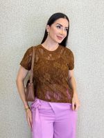 BLUSA RENDADA ASSIMÉTRICA COM CROPPED COBIANA