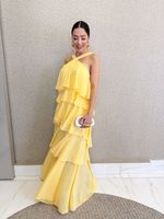 VESTIDO DE CHIFON FRENTE ÚNICA COM BABADOS MIRENDEL 