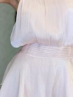VESTIDO ACETINADO GOLA ALTA VENTURE 