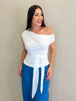 BLUSA DE RENDA COM AMARRAÇÃO  CANTILA