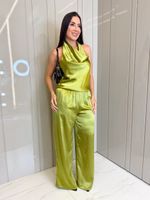 CONJUNTO DE CETIM CALÇA E BLUSA GOLA BOBA BDAY