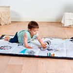 Tapete de Atividades Super Mat Magical Tales (2m+) - Tiny Love