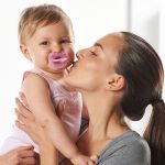 Chupeta PhysioForma Soft Silicone Rosa Claro Tam 2 (16-36m) - Chicco