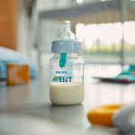 Mamadeira Anticólica com Acessório Airfree 260ml (1m+) - Philips Avent