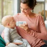 Mamadeira Anticólica com Acessório Airfree 260ml (1m+) - Philips Avent