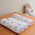 Kit 3 Cueiros para bebê flanelado Girafa Bublim - Incomfral