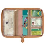 Mala com rodinhas + Bolsa Anne + Frasqueira Térmica Emy + Porta Carteira de Vacinação Cogumelos - Masterbag