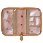 Mala com rodinhas + Bolsa Everyday + Bolsa Térmica Vicky + Porta Carteira de Vacinação Cogumelos - Masterbag